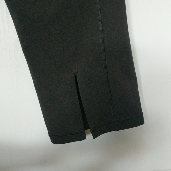 Capris - Picture 4 of 5